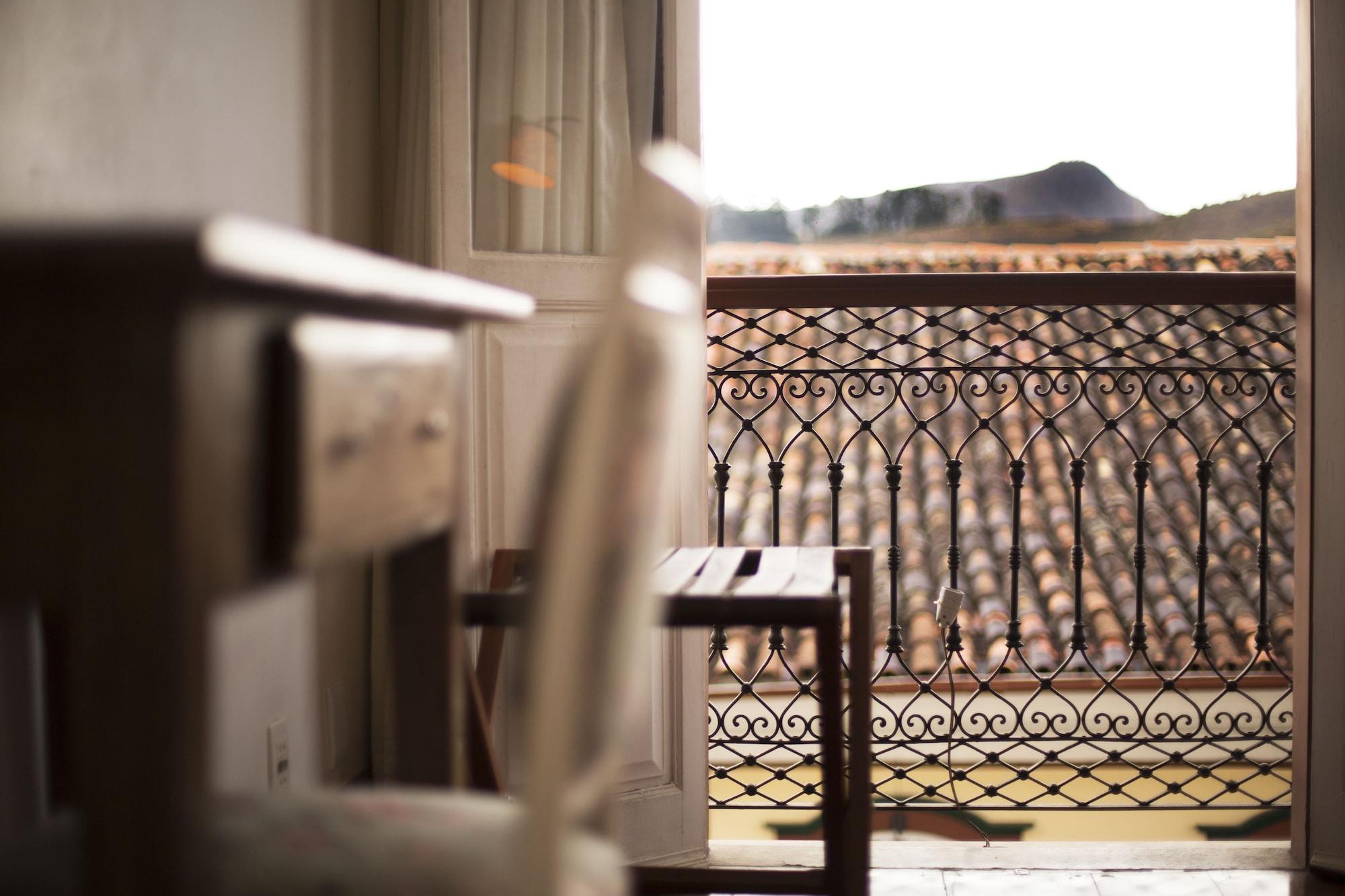 Hotel Solar Do Rosario Όρου Πρέτου Εξωτερικό φωτογραφία A balcony in a hotel room