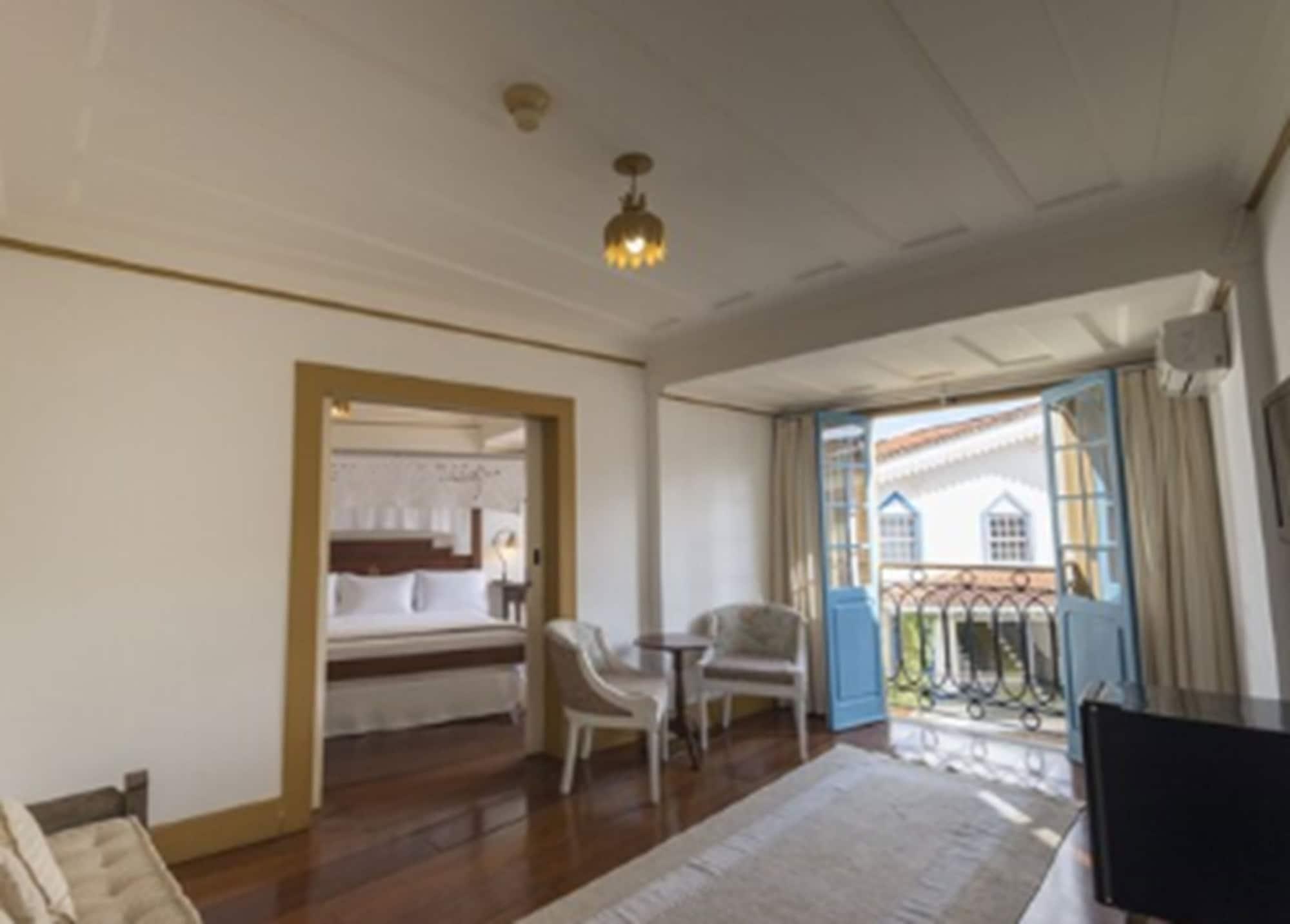 Hotel Solar Do Rosario Όρου Πρέτου Εξωτερικό φωτογραφία A suite at the hotel