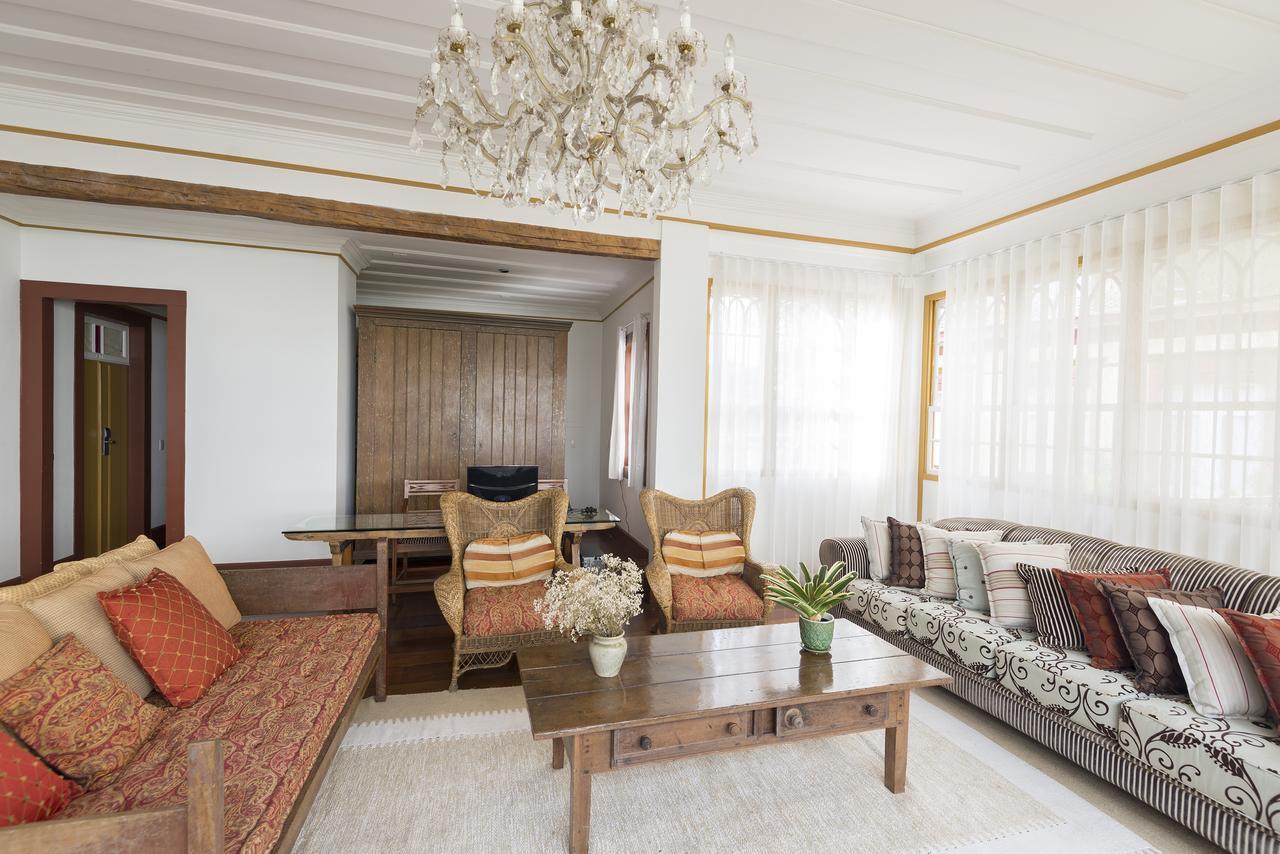 Hotel Solar Do Rosario Όρου Πρέτου Εξωτερικό φωτογραφία The living room of the presidential suite