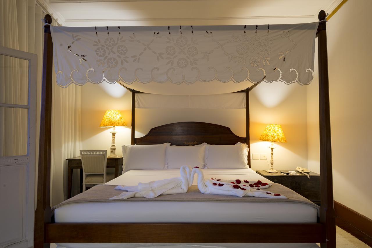 Hotel Solar Do Rosario Όρου Πρέτου Εξωτερικό φωτογραφία A four-poster bed