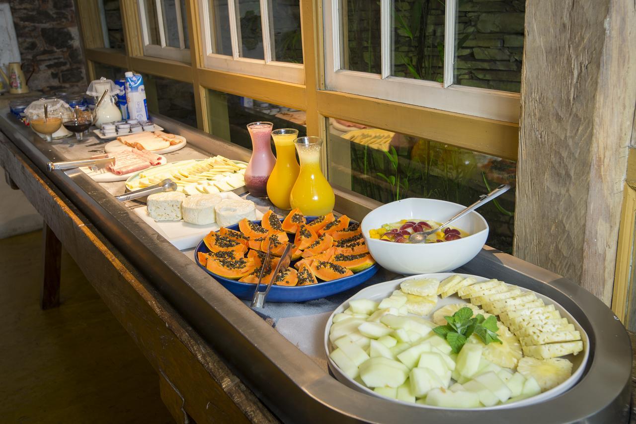 Hotel Solar Do Rosario Όρου Πρέτου Εξωτερικό φωτογραφία A buffet at a hotel